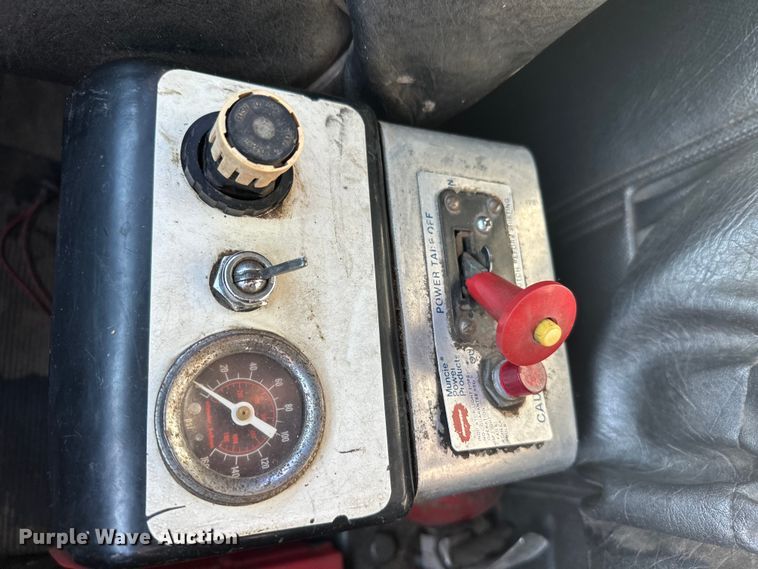 image for item FK1612 1988 Mack RD688SX dump truck