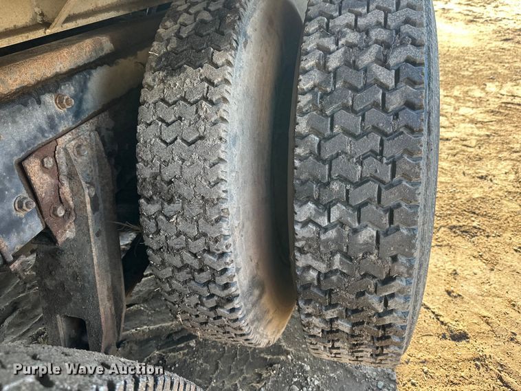 image for item FK1612 1988 Mack RD688SX dump truck