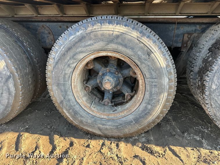 image for item FK1612 1988 Mack RD688SX dump truck