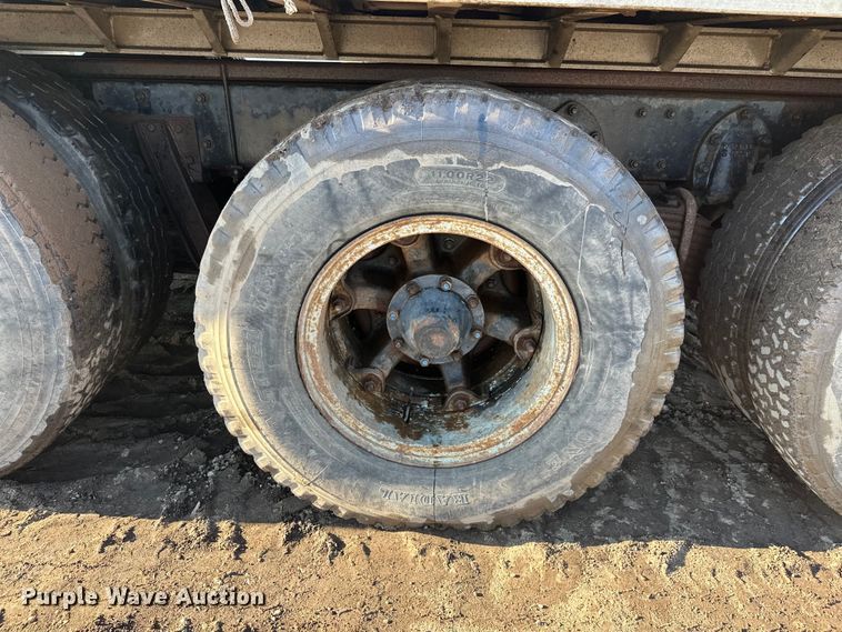 image for item FK1612 1988 Mack RD688SX dump truck