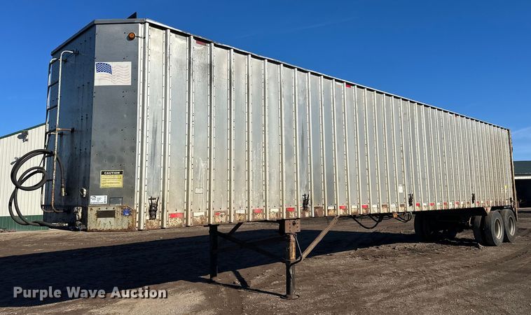 image for item FK1630 2003 Peerless Peerless live bottom trailer