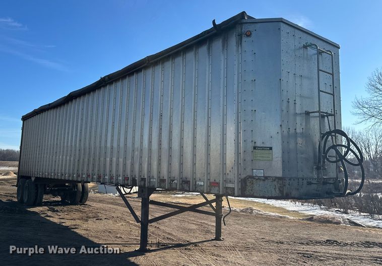 image for item FK1630 2003 Peerless Peerless live bottom trailer