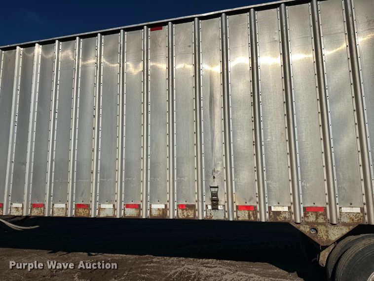 image for item FK1630 2003 Peerless Peerless live bottom trailer