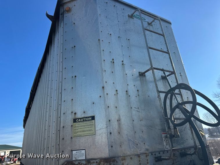 image for item FK1630 2003 Peerless Peerless live bottom trailer