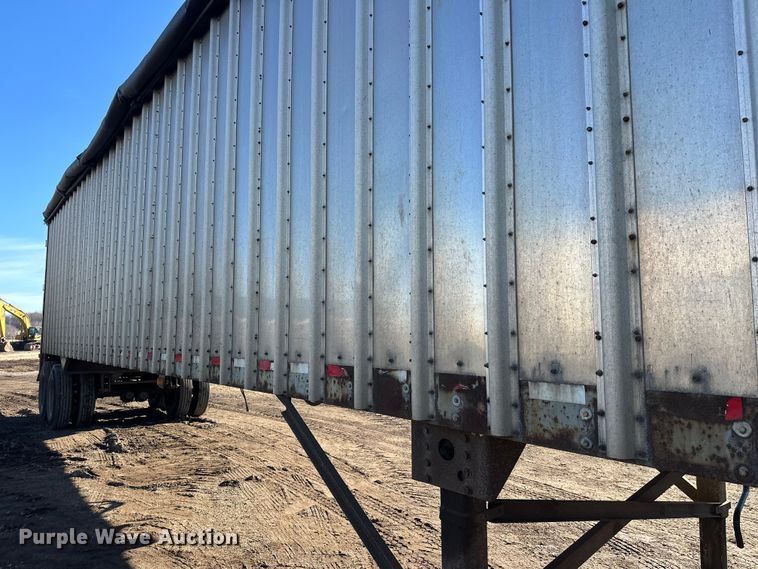 image for item FK1630 2003 Peerless Peerless live bottom trailer