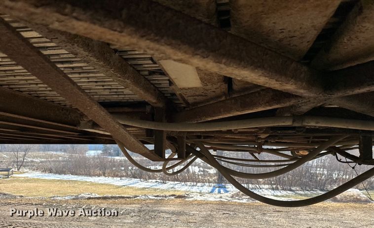 image for item FK1630 2003 Peerless Peerless live bottom trailer