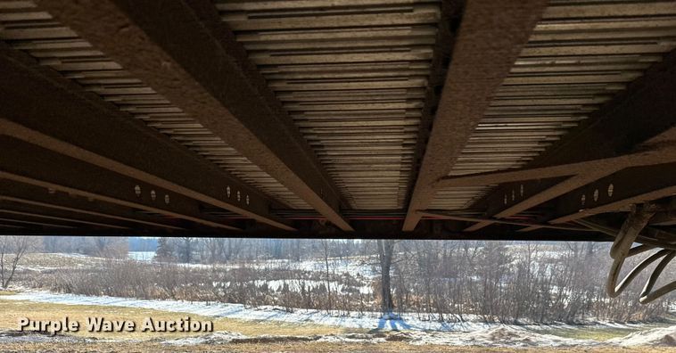 image for item FK1630 2003 Peerless Peerless live bottom trailer