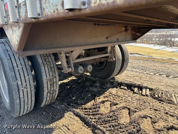 image for item FK1630 2003 Peerless Peerless live bottom trailer