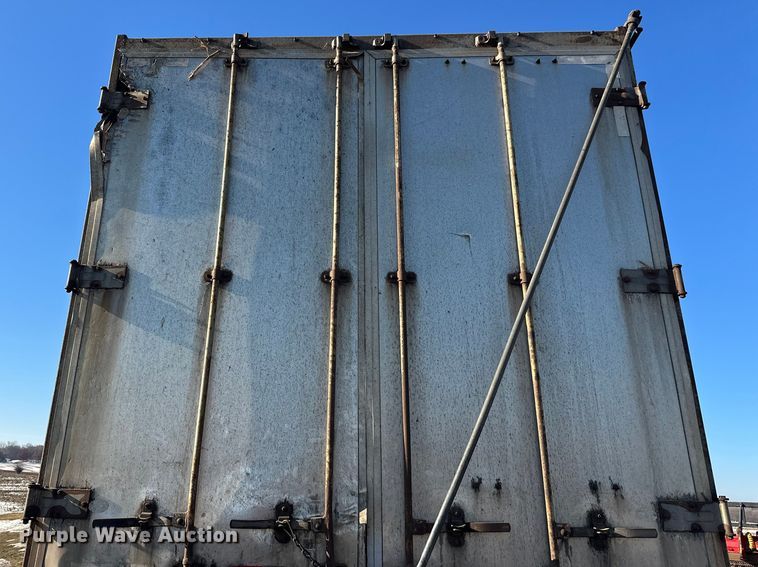 image for item FK1630 2003 Peerless Peerless live bottom trailer