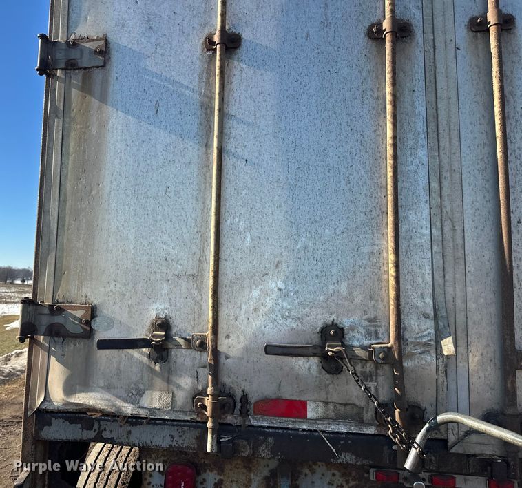 image for item FK1630 2003 Peerless Peerless live bottom trailer