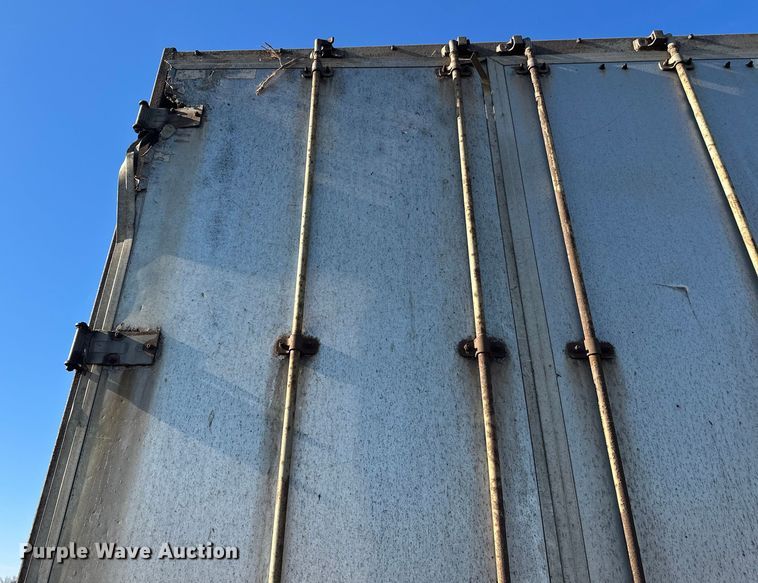 image for item FK1630 2003 Peerless Peerless live bottom trailer