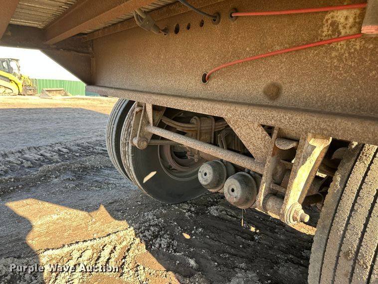 image for item FK1630 2003 Peerless Peerless live bottom trailer