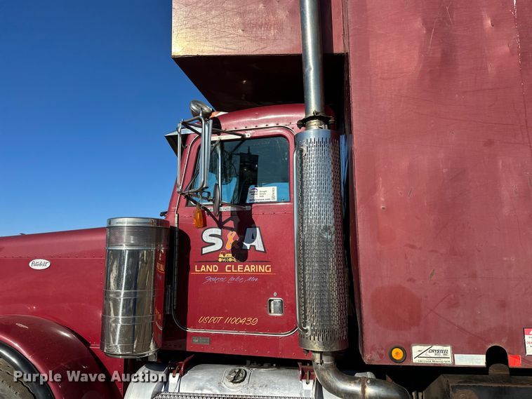 image for item FK1631 1997 Peterbilt 379 grapple crane truck