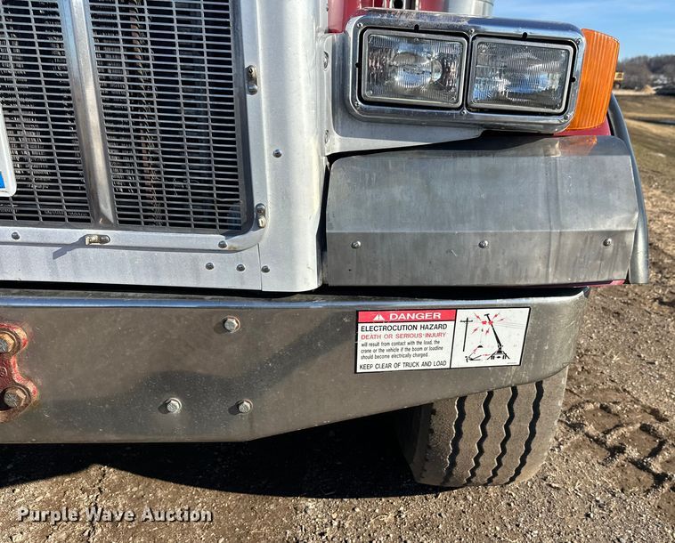 image for item FK1631 1997 Peterbilt 379 grapple crane truck