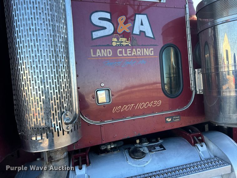 image for item FK1631 1997 Peterbilt 379 grapple crane truck