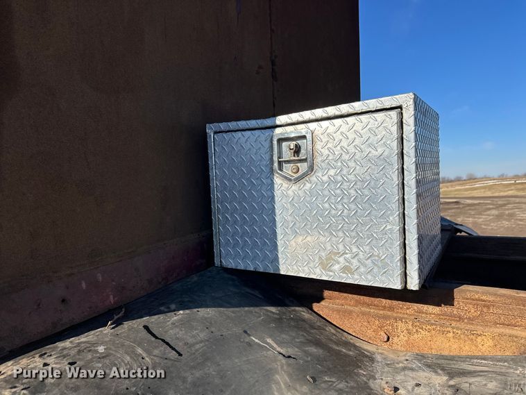 image for item FK1631 1997 Peterbilt 379 grapple crane truck