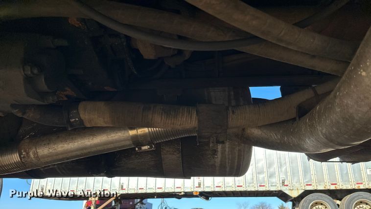 image for item FK1631 1997 Peterbilt 379 grapple crane truck