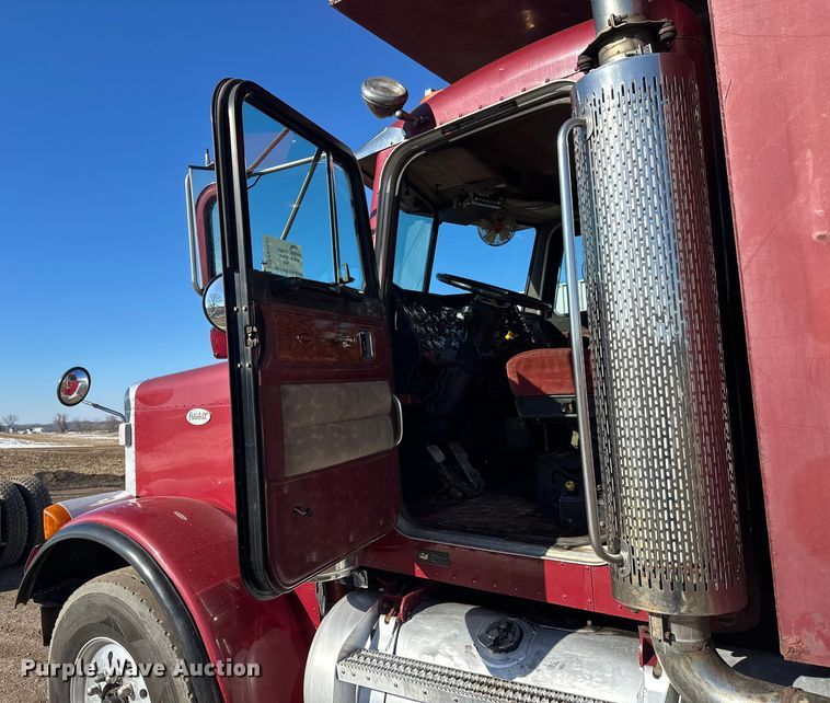 image for item FK1631 1997 Peterbilt 379 grapple crane truck