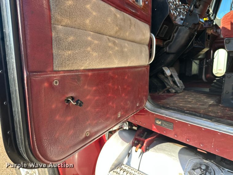 image for item FK1631 1997 Peterbilt 379 grapple crane truck