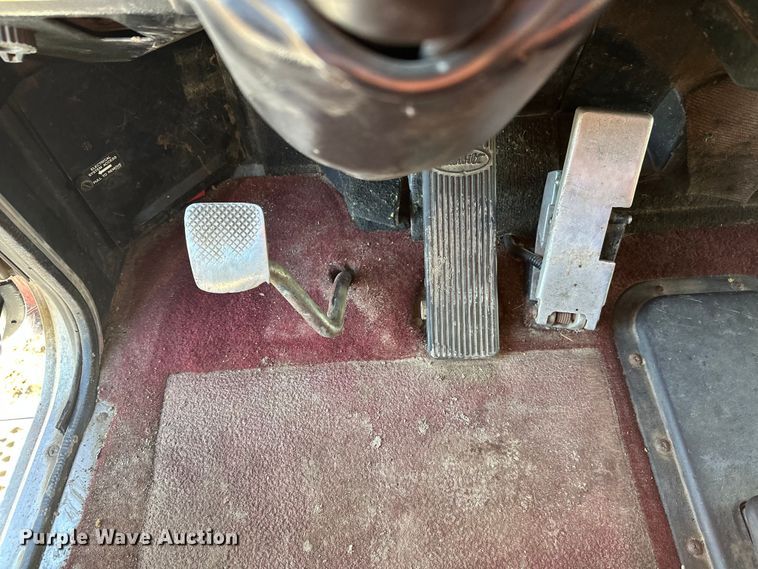 image for item FK1631 1997 Peterbilt 379 grapple crane truck