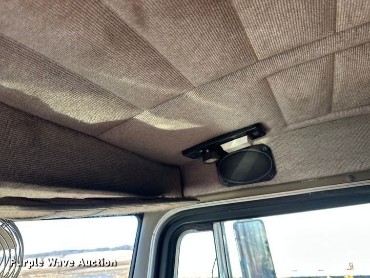 image for item FK1631 1997 Peterbilt 379 grapple crane truck