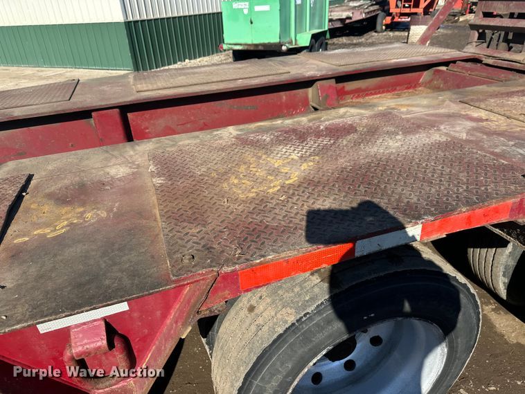 image for item FK1633 2000 Trail King TK110HDG-533 lowboy equipment trailer