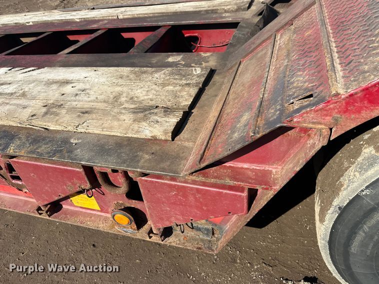 image for item FK1633 2000 Trail King TK110HDG-533 lowboy equipment trailer