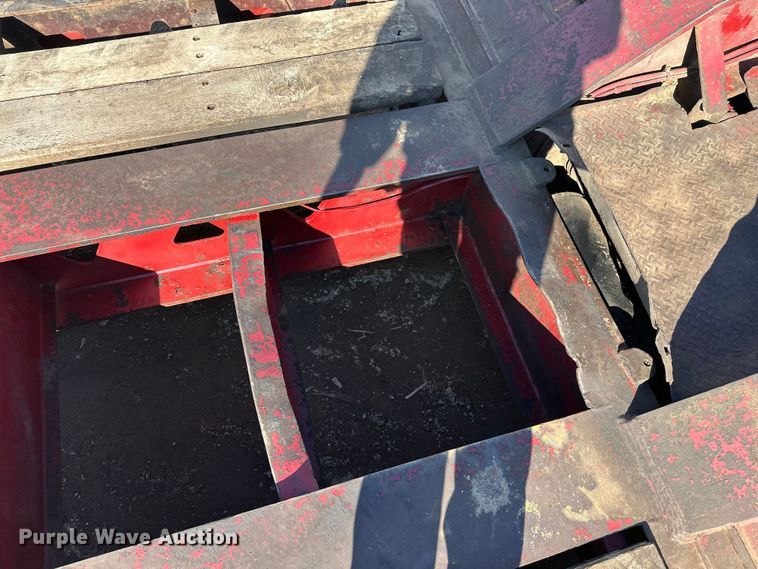 image for item FK1633 2000 Trail King TK110HDG-533 lowboy equipment trailer