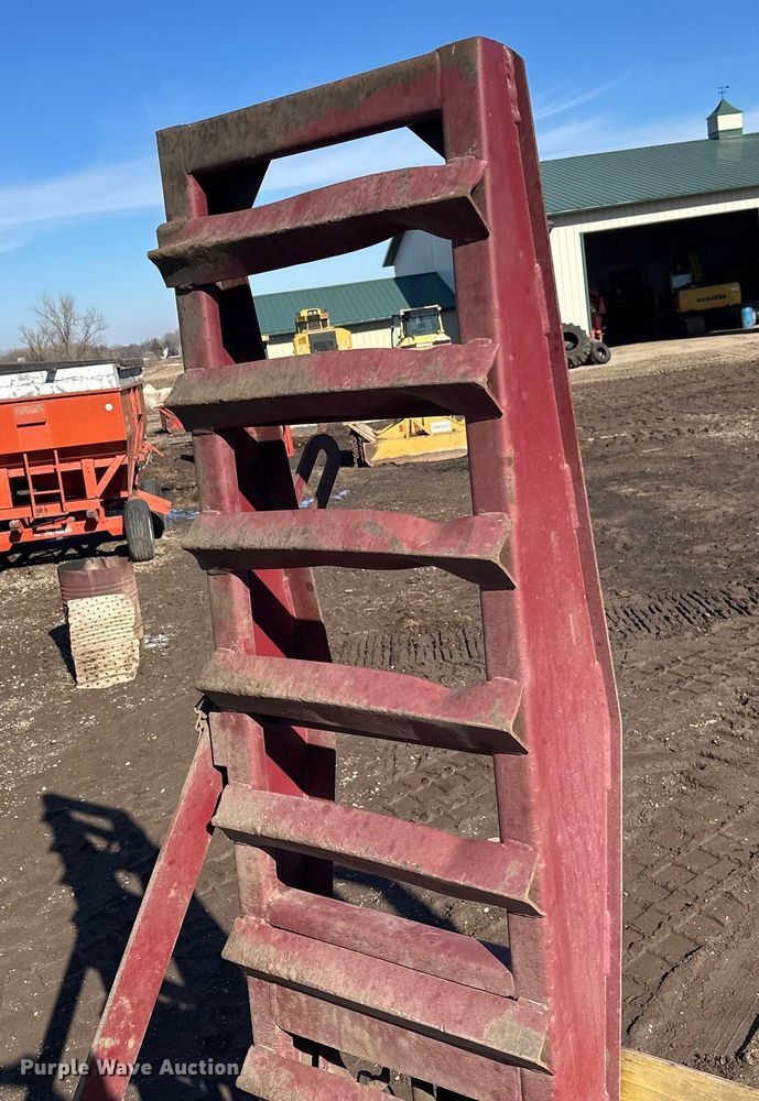 image for item FK1633 2000 Trail King TK110HDG-533 lowboy equipment trailer