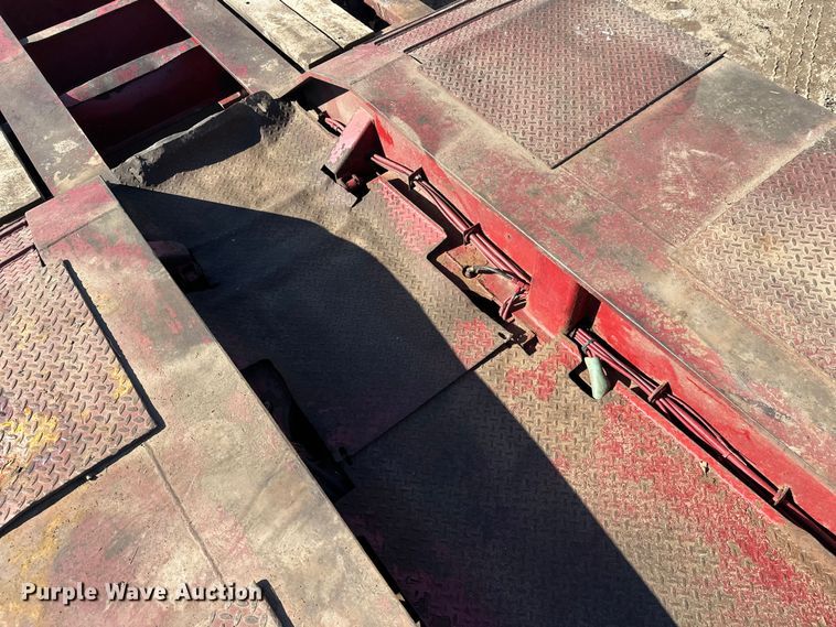 image for item FK1633 2000 Trail King TK110HDG-533 lowboy equipment trailer