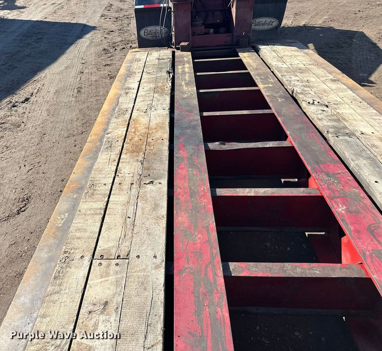 image for item FK1633 2000 Trail King TK110HDG-533 lowboy equipment trailer