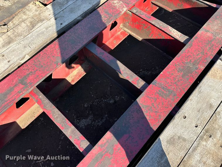 image for item FK1633 2000 Trail King TK110HDG-533 lowboy equipment trailer