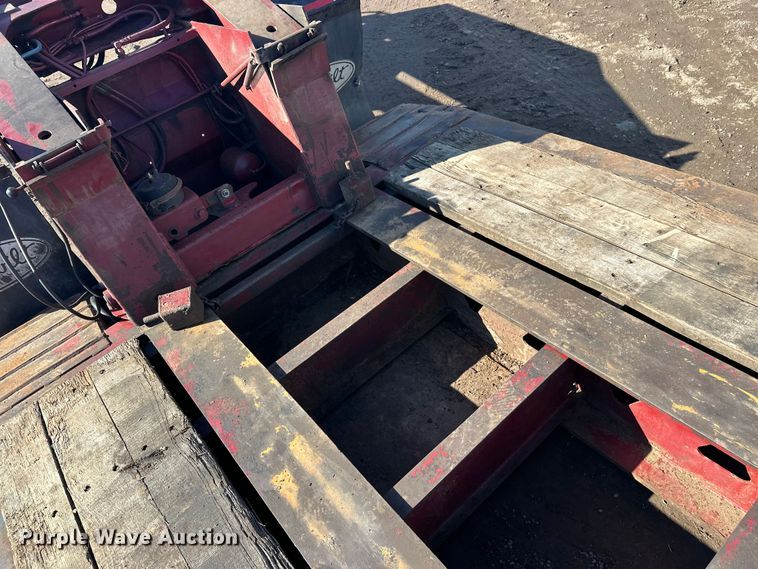 image for item FK1633 2000 Trail King TK110HDG-533 lowboy equipment trailer