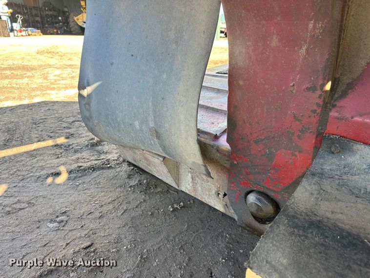 image for item FK1633 2000 Trail King TK110HDG-533 lowboy equipment trailer