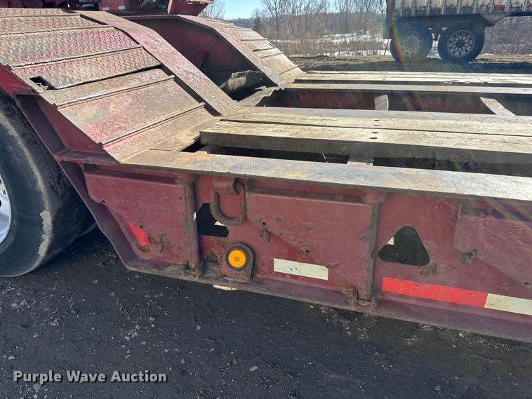 image for item FK1633 2000 Trail King TK110HDG-533 lowboy equipment trailer