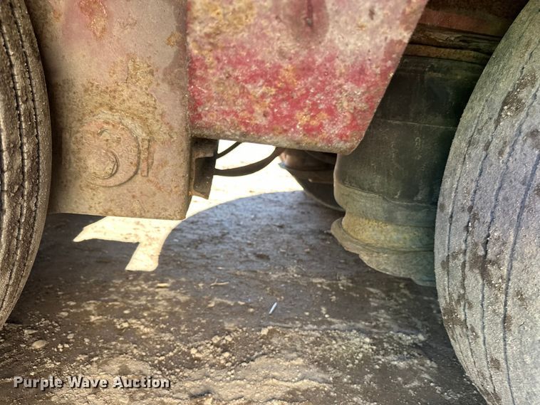 image for item FK1633 2000 Trail King TK110HDG-533 lowboy equipment trailer