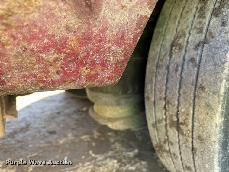 image for item FK1633 2000 Trail King TK110HDG-533 lowboy equipment trailer