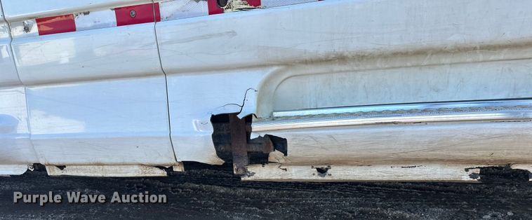 image for item FK1634 2000 International 9200i semi truck