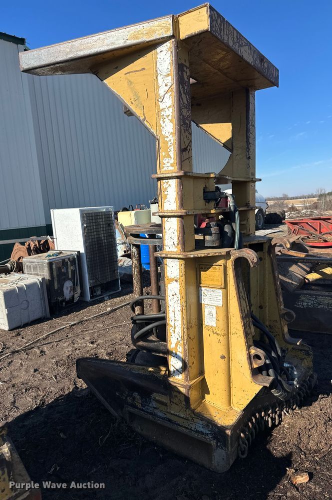 image for item FK1635 Hydro-Ax 721E mulcher