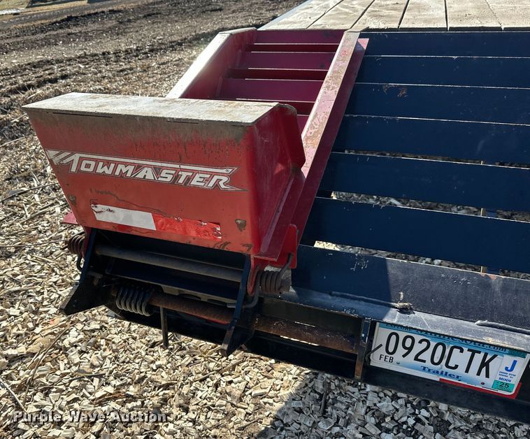 image for item FK1636 2017 Towmaster TC-16 equipment trailer