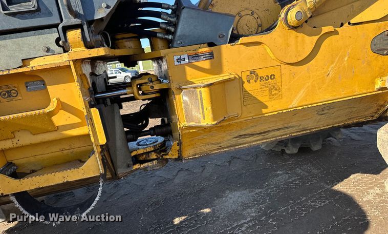 image for item FK1637 2001 John Deere 648GIII skidder