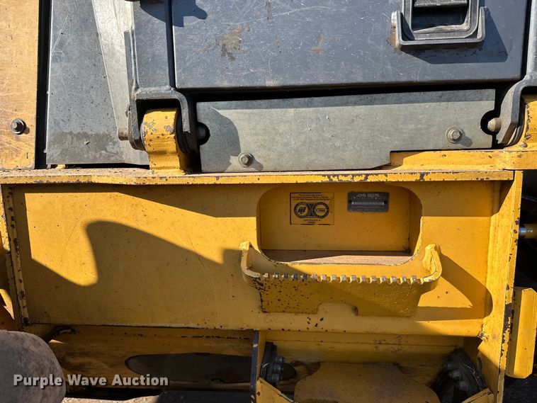 image for item FK1637 2001 John Deere 648GIII skidder