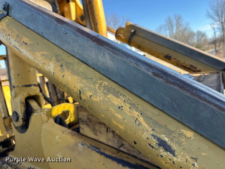 image for item FK1637 2001 John Deere 648GIII skidder