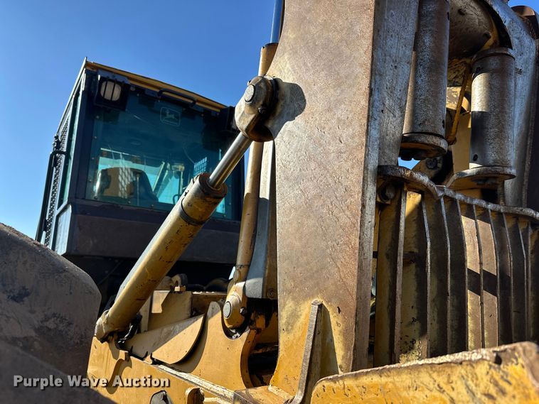 image for item FK1637 2001 John Deere 648GIII skidder