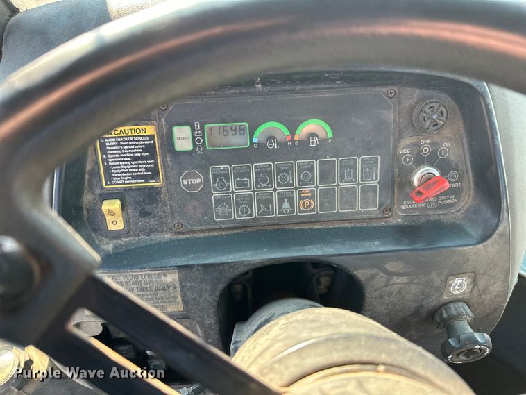 image for item FK1637 2001 John Deere 648GIII skidder