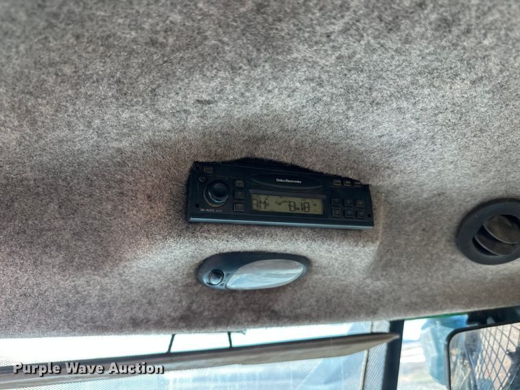 image for item FK1637 2001 John Deere 648GIII skidder