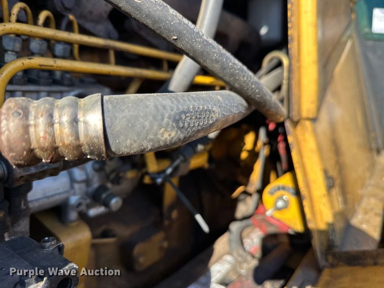 image for item FK1637 2001 John Deere 648GIII skidder