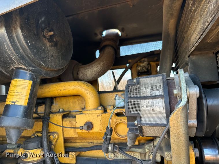 image for item FK1637 2001 John Deere 648GIII skidder