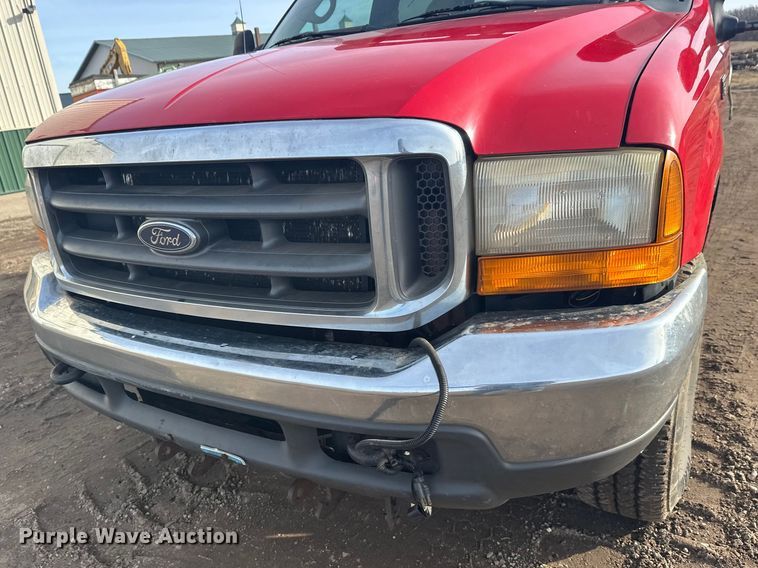 image for item FK1673 2000 Ford F350 Super Duty Crew Cab pickup truck