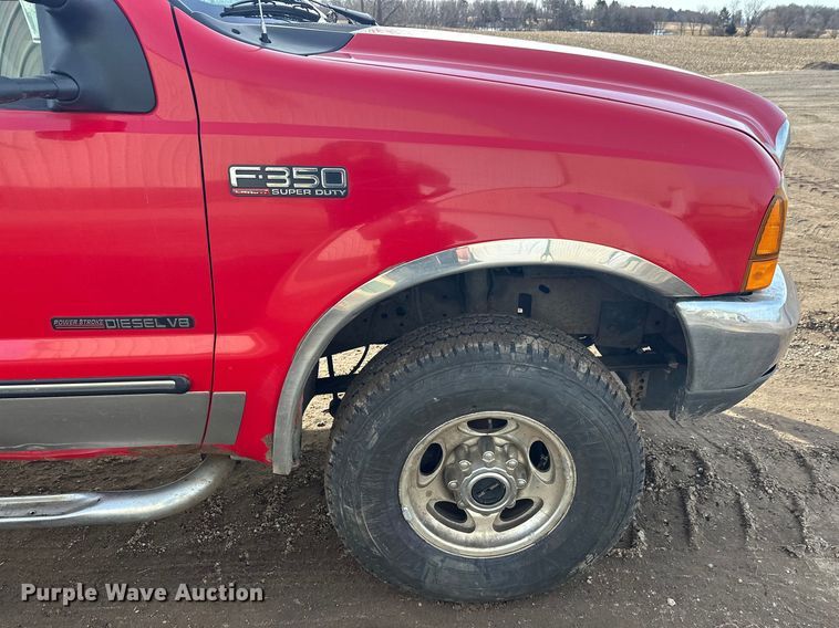 image for item FK1673 2000 Ford F350 Super Duty Crew Cab pickup truck